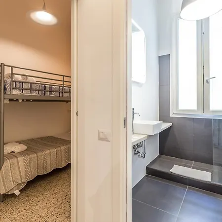 Matteotti House, By Short Holidays Bolonia