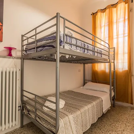 Matteotti House, By Short Holidays Bologna