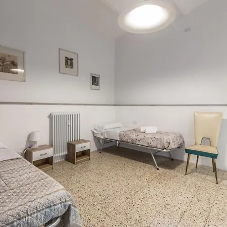 Apartment Matteotti House, By Short Holidays Bologna