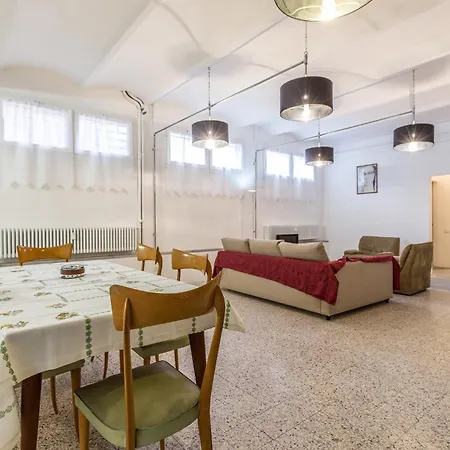 Matteotti House, By Short Holidays Apartment