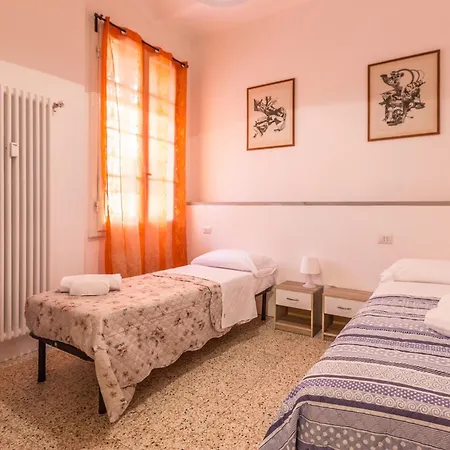 Daire Matteotti House, By Short Holidays Bolonya